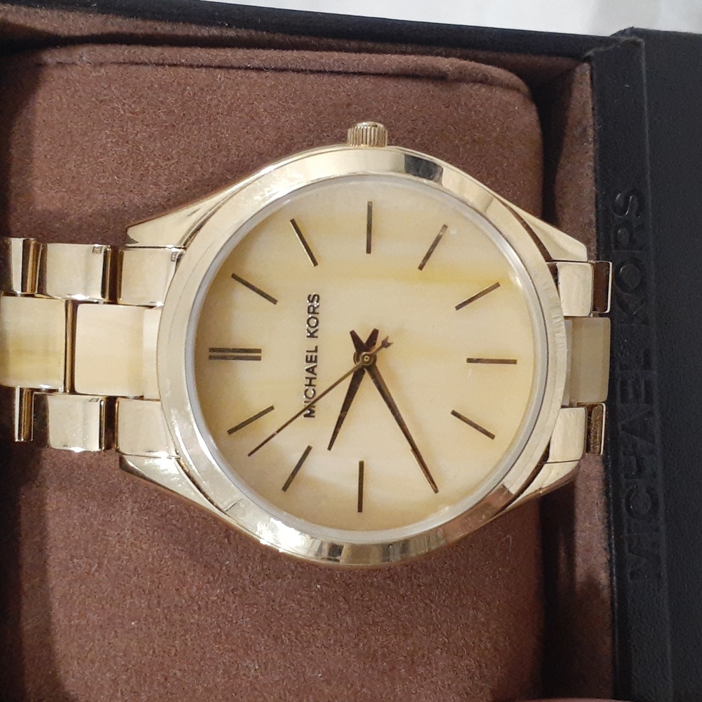 MICHAEL KORS WATCH NWT